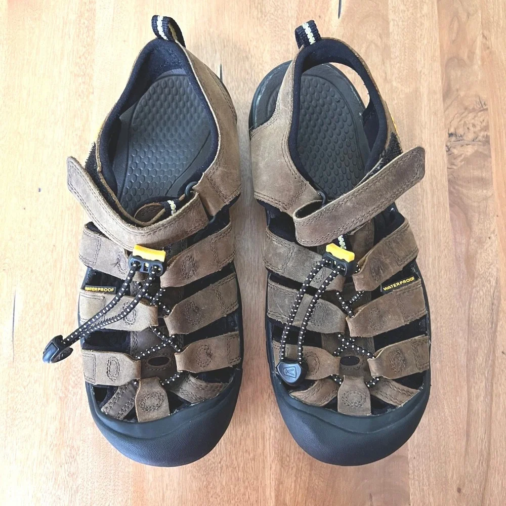 Keen Newport H2 Kids Brown Waterproof Leather Hiking Sandals Size 5 Unisex